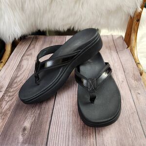 Vionic Sandals Womens 8 Black SlipOn Flipflops Glossy Strap Rio High Tide II Bea